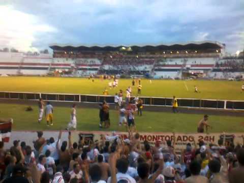 Festa no Santa Cruz! Botafogo-SP 2x1 Guarani