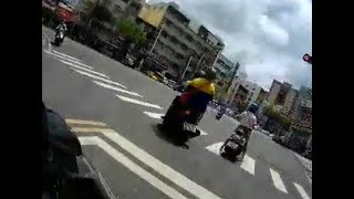 日常的逆向 闖紅燈.mp4