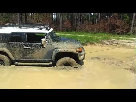 FJ Cruiser 6\" lift on 35's