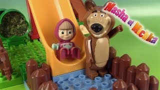 Masha et l’ours Mishka Маша и Медведь Jeu de construction Piscine de Masha’s Pool Lego Blocks