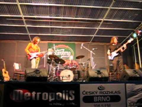 Facing West Trio - train pi´ng live 2005