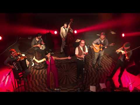 Barcelona Gipsy balKan orchestra-La Romniasa,Prag 2017
