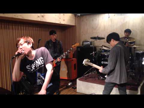 [Live] The Kitsches (더 키치스) - 회색분자 (Fence Sitter) + Right Brigade [Bad Brains cover]