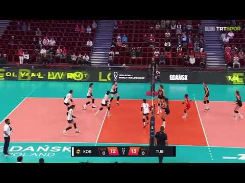 Libero ön bölgeye gelip file alt seviyesindeki topu rakip sahaya gönderebilir