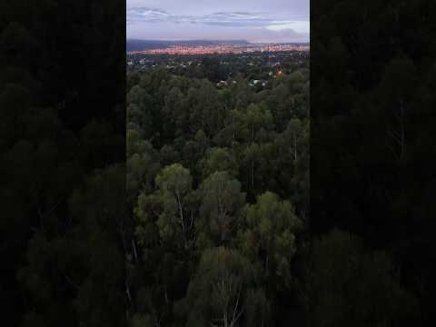 Amanece en Vaqueros y de fondo la Ciudad de Salta