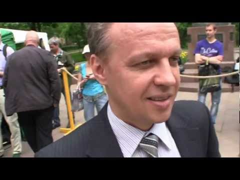 Robot Chess Kuka Chesska Kosteniuk Russia Germany 2012-05-19 14:07:42