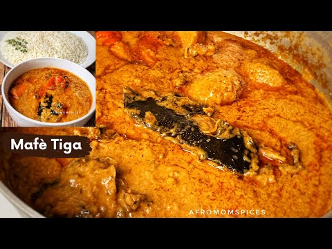 Peanut Butter Stew with Smoked Fish (Konkoé) | Sauce Arachide au Poisson Fumé 🇬🇳