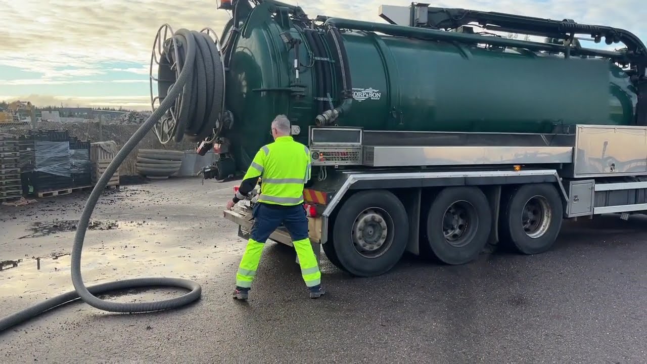 Presentation video clip: Scania P420 - 395 847 km - Manual - 2009