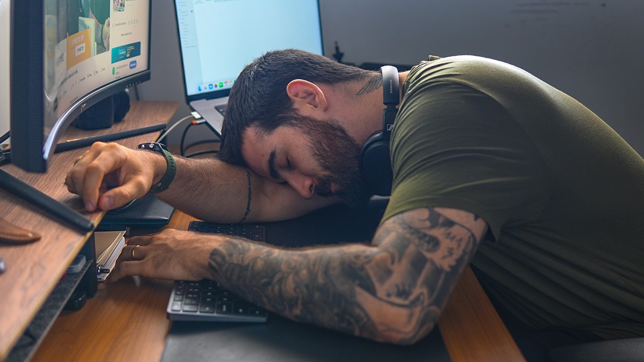 PARE DE FINGIR QUE ESTUDA: como evoluir 1 ano em 1 mês