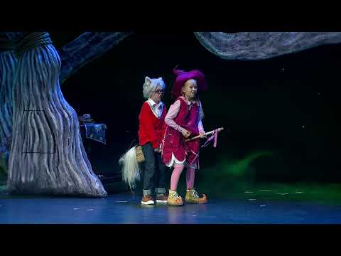 Dolfje Weerwolfje & Foeksia de Miniheks | Theatertrailer