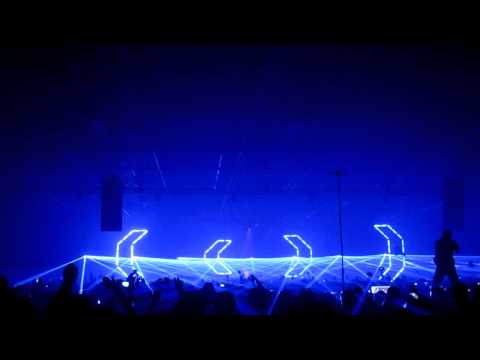 Tiësto live at Energy 2011 Jaarbeurs Utrecht - Blue Lasers