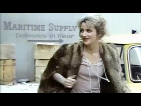 15 KOJAK women in fur coat