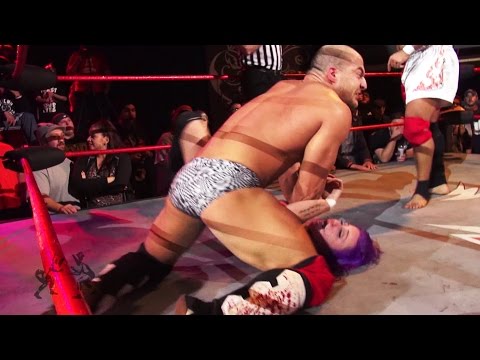 Chris Dickinson spikes Kimber Lee with a Jumping Piledriver - Beyond Wrestling #TFT4 (Intergender)