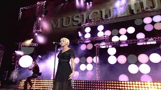 Malika Ayane - Stracciabudella - Musicultura 2018 - Arena Sferisterio