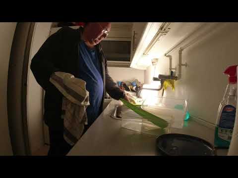 MongoTV_7634 - Mongo Madskole - Del 1 - PASTASALAT Med FETA OST -  Oliven - Tomat Sovs