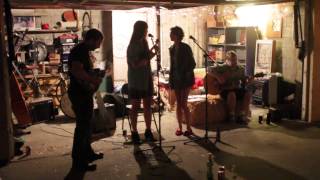 The Hay Babes - I Never Will Marry