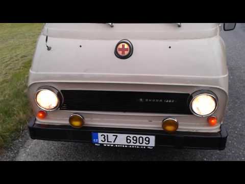 Sanitka Škoda 1203 UVN (1986)