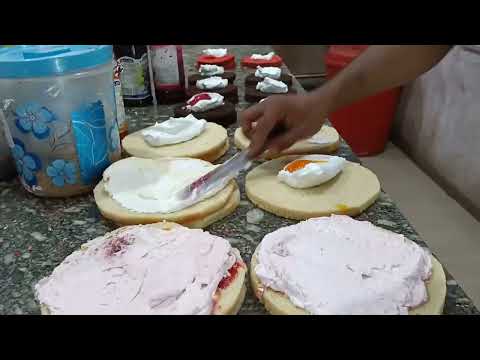 cake iceing video# flavour mixing#filmoramobile #delicious