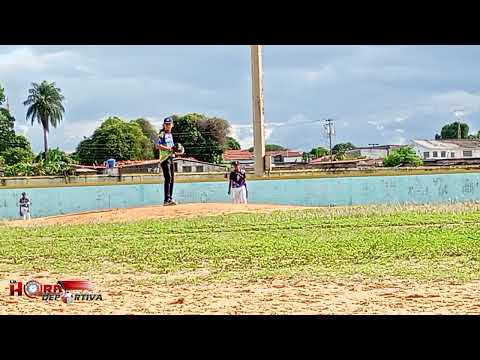 Carlos Díaz, jugador de la EBM Santa Fé. Estadio Heres de Ciudad Bolívar