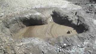 preview picture of video 'Limbang Mud Volcano'