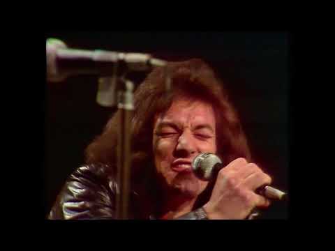 Geordie feat. Brian Johnson: She's A Teaser (Live TV Performance, 1974)