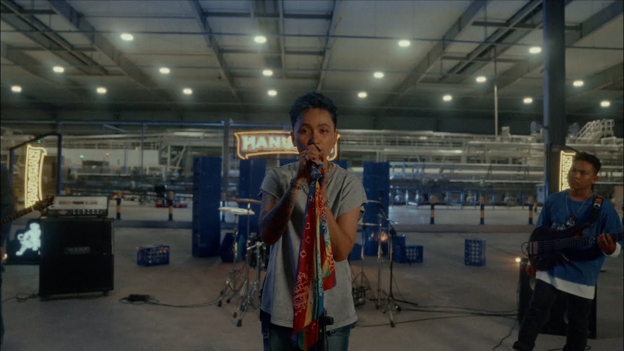 SAM ROCKER - No More ft. Vannda (Official performance video)