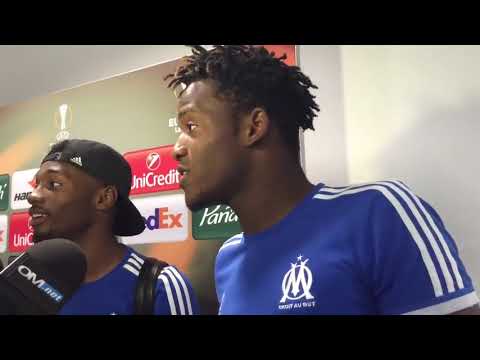 Michy Batshuayi donne son avis sur les crampons. Hilarant