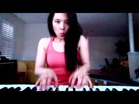 Sia - Chandelier (Live Piano Vocal Cover by Moulann)