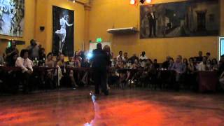 Chiqué - Claudio Gonzalez y Julia Urruty en Soho Tango