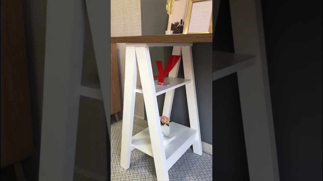 Thumbnail do vídeo - Escrivaninha Spirit - Nogal/Branco