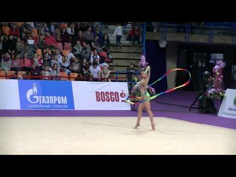 Son Yeon Jae (KOR)  ribbon  Gran prix Moscow 2014 Qual