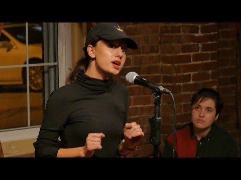 Olivia Gatwood - "Alternate Universe" (VOX POP '17)
