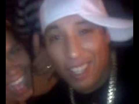 mc erickinho e mc marlon cantando com o mc frank