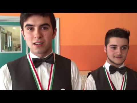 Alessandro, Simone e Andre: tre camerieri con la lampada d’argento