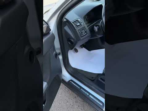 фото volvo v50 i рестайлинг 0