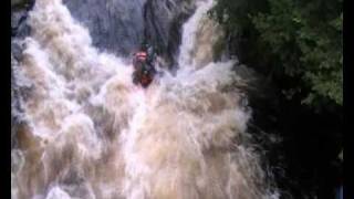 preview picture of video 'River Tryweryn rapids'