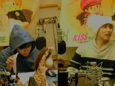 120104 Sukira Hands Up **Min - Pouting & Dancing**