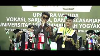 Download lagu GAZA TO NIGHT - We Will Not Go Down - Tri Suaka & Nabila #FreePalestine  🇵🇸  (Wisuda UMY 2023/2024) mp3