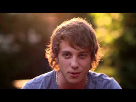 OHANA - A PASOS DE CAER (Video Oficial)