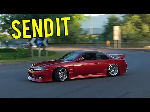 Tuners Arrive Sideways To Car Meet! - JDM Cars Arriving At Reading Japanese Meet!