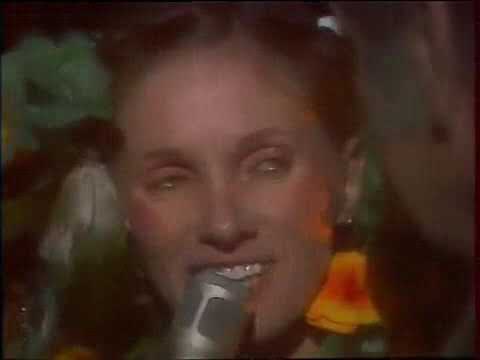 download lagu mp3 mp4 La Chasse Aux Papillons Diane Dufresne, download lagu La Chasse Aux Papillons Diane Dufresne gratis, unduh video klip La Chasse Aux Papillons Diane Dufresne