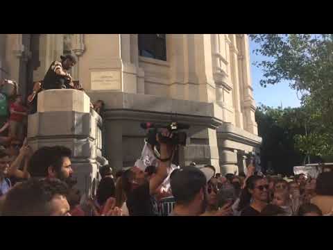 Manifestación a favor de Manuela Carmena