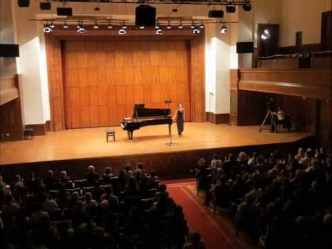 Shostakovich:Prelude and Fugue A, Maja Rajkovic,piano.