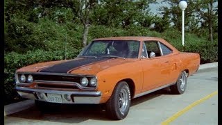 Download lagu '70 Road Runner/ '70 Z28 car chase mp3 Download lagu '70 Road Runner/ '70 Z28 car chase mp3