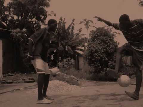 GABY AND FOFODE FREESTYLE FOOT- BALL CAYES