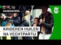 Kinderen vluchten uit stadion - HANDHAVERS #05