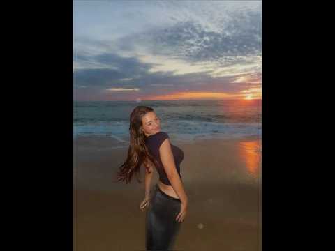 Melancholic german te(kk)chno mix to cool you down on the warm days of spring :)