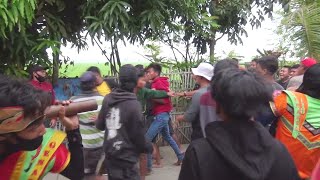 Download lagu DEMEN TAPI SENGIT RIBUT SINGA DANGDUT PUTRA GENADES DSN. KAUM TUA DS. PAMANUKAN HILIR mp3