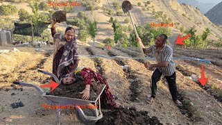 Download lagu Fertilizing the garden and bushes and the second lady attacking the sick first lady...... mp3 Download lagu Fertilizing the garden and bushes and the second lady attacking the sick first lady...... mp3