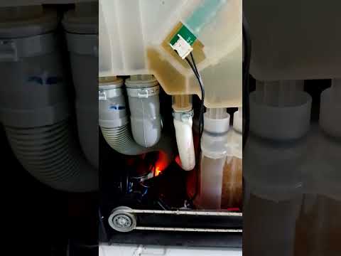 Посудомоечная машина Кертинг ошибка е1